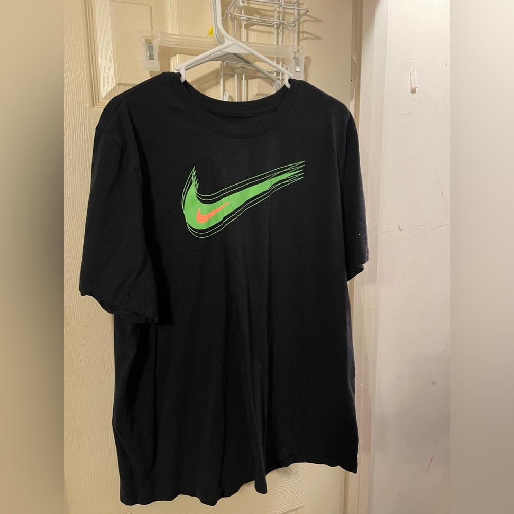 Nike tshirt